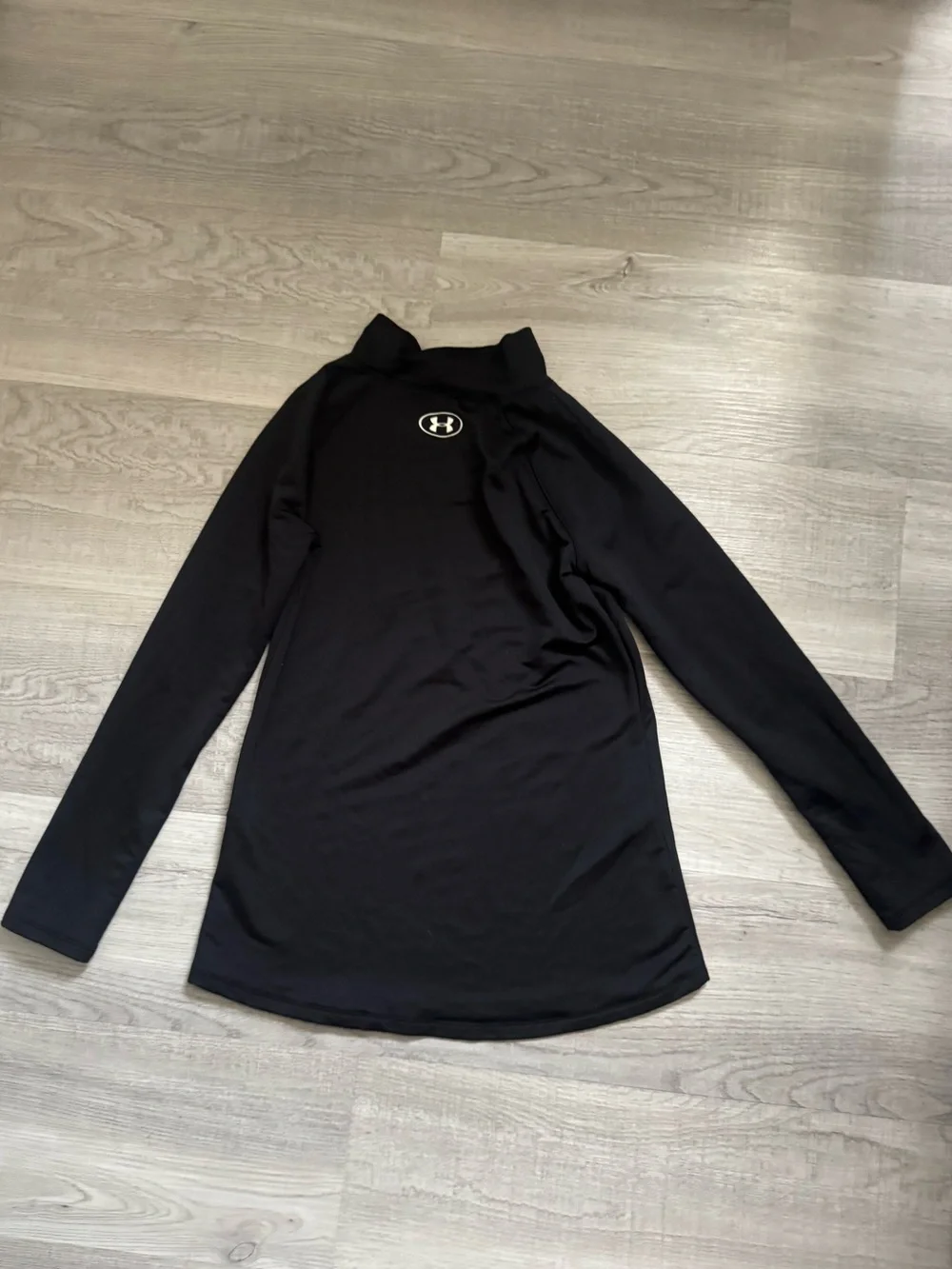 Youth Under Armour Black ColdGear Mock Neck Performance Top - Picture 3 of 3